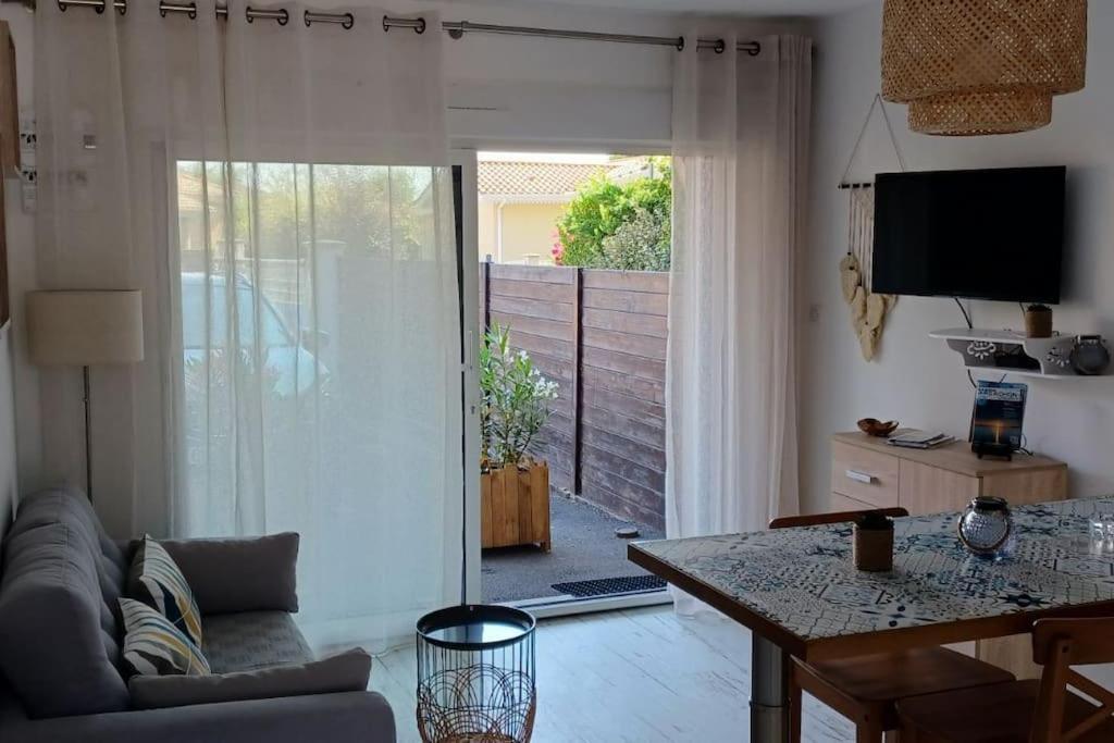 Appartement 2 Pieces, 1 Chambre, Terrasse Gujan-Mestras Kültér fotó